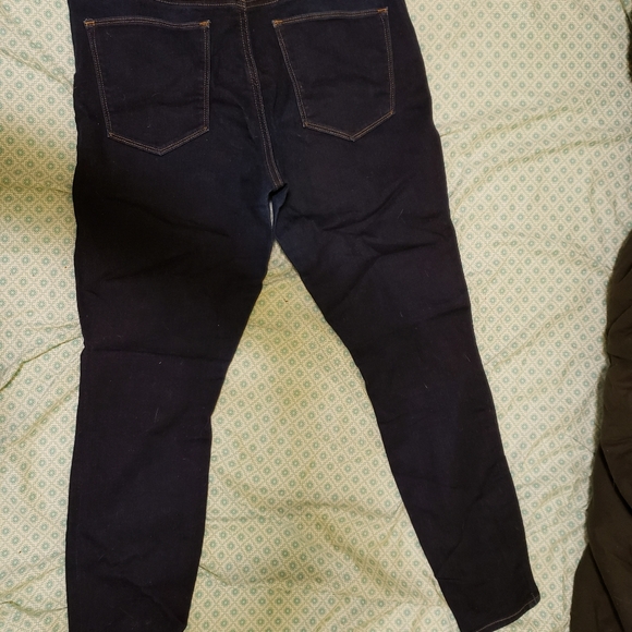Gap true skinny high rise jeans - Picture 2 of 2
